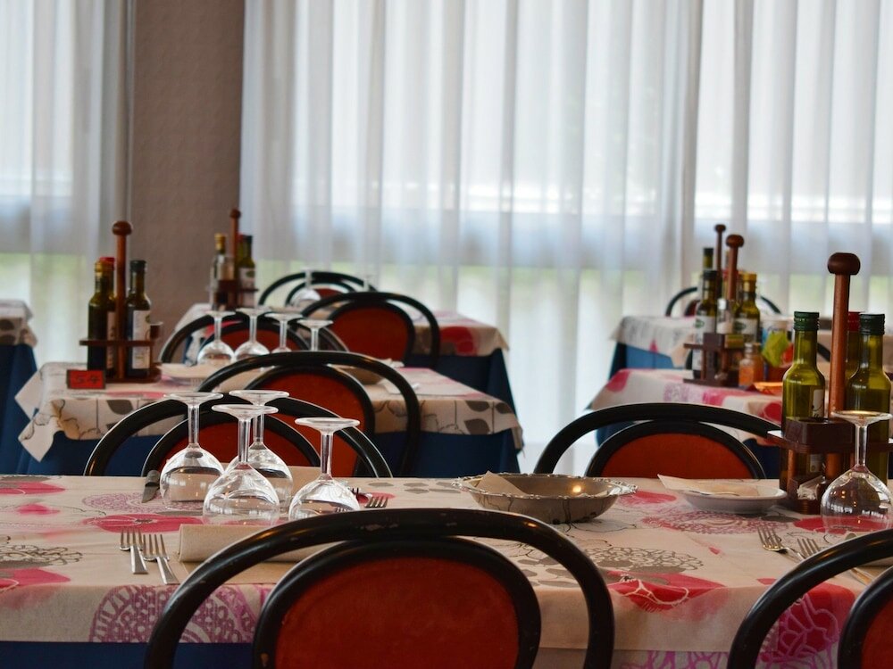 Фото Hotel Bamby