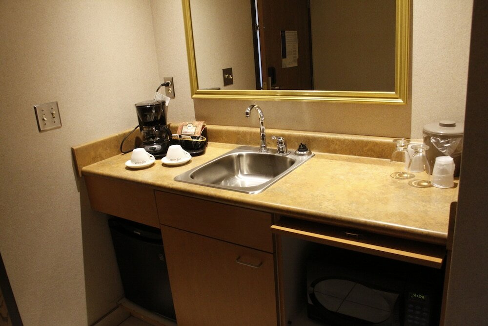 Фото Humphry Inn & Suites