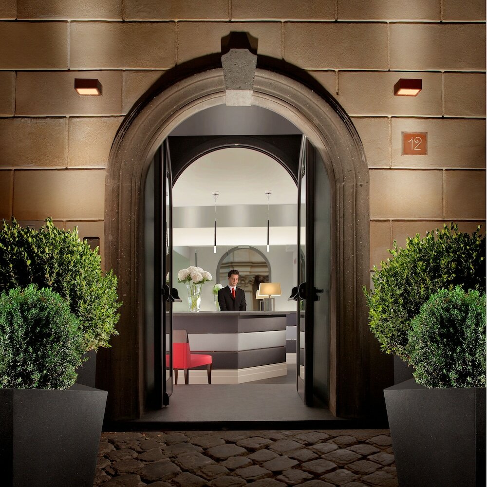 Фото отеля 2