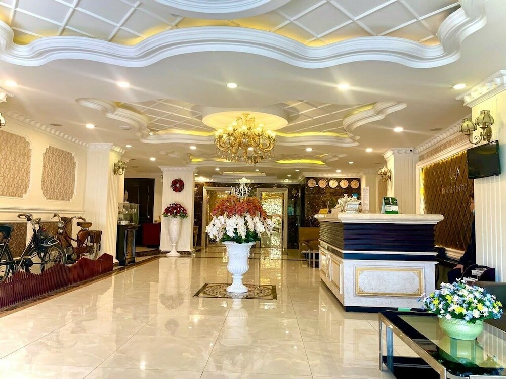 Фото Royal Hotel Dalat