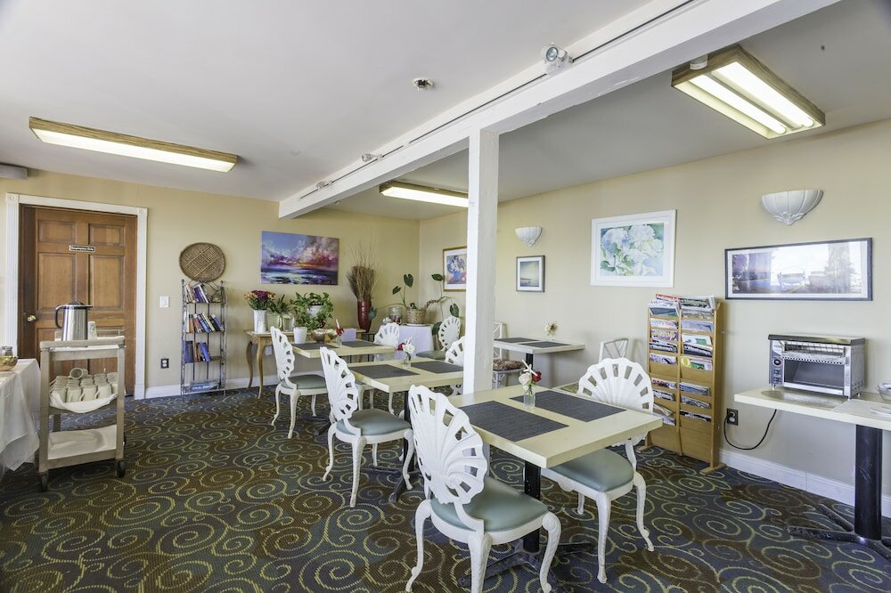 Фото Cliff House Inn On The Ocean