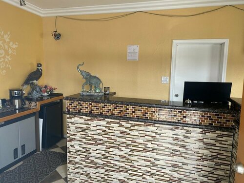 Гостиница Palace Inn Oxnard в Порт Хаенем