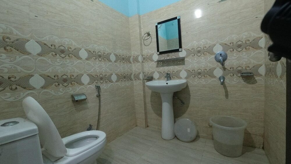 Фото Hotel Devbhoomi Inn