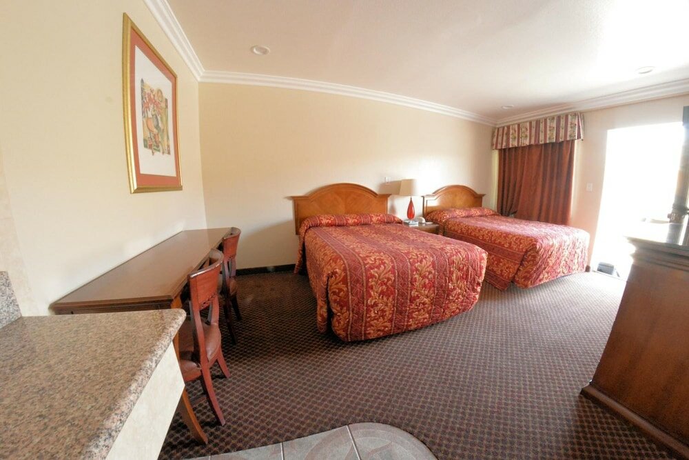 Фото Palace Inn Oxnard