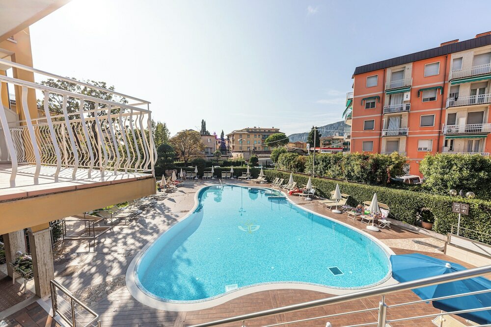 Фото Hotel Bisesti