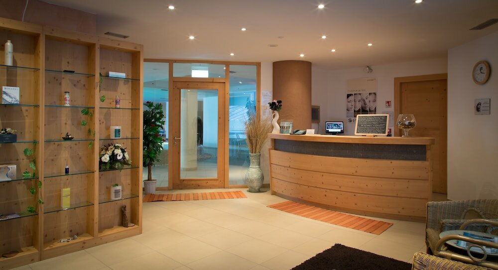 Фото Hotel Alpine Mugon