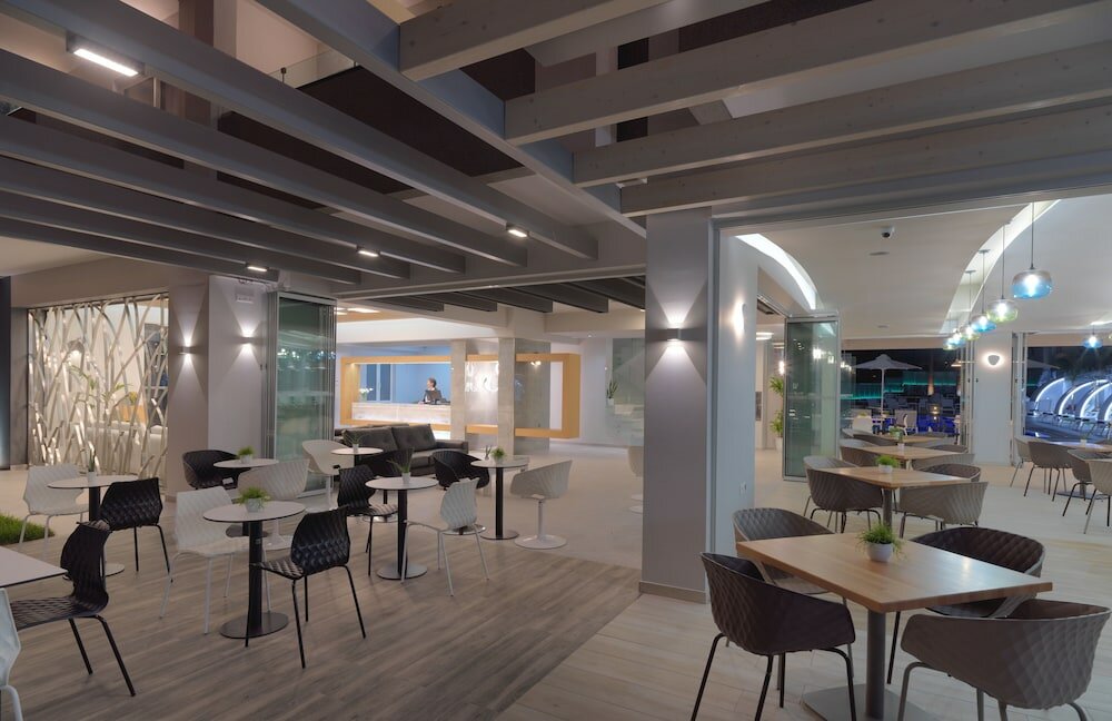 Фото 37956914982