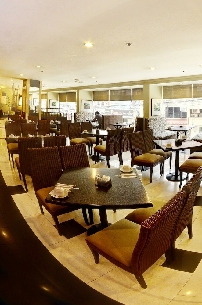 Фото Pearl Garden Hotel