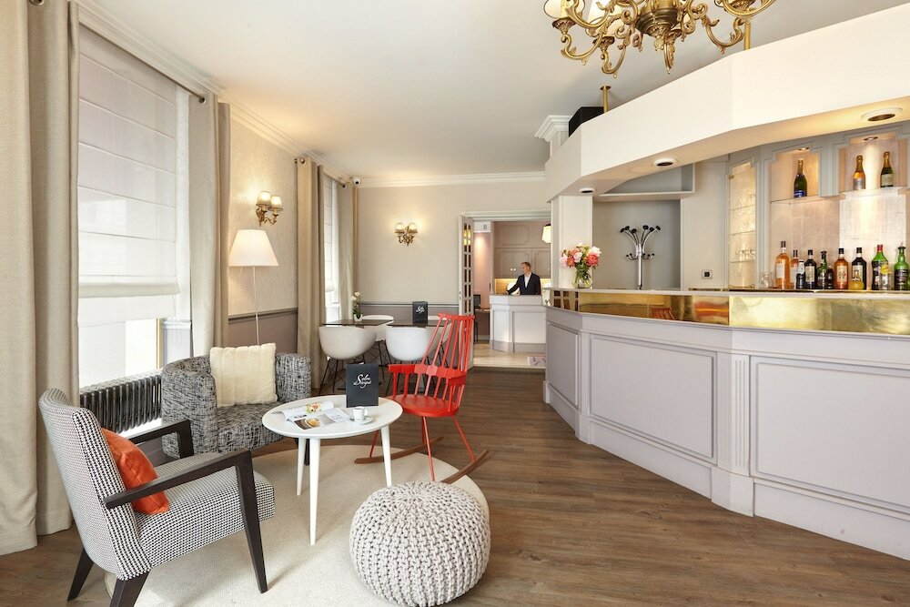 Фото Hôtel de Sévigné