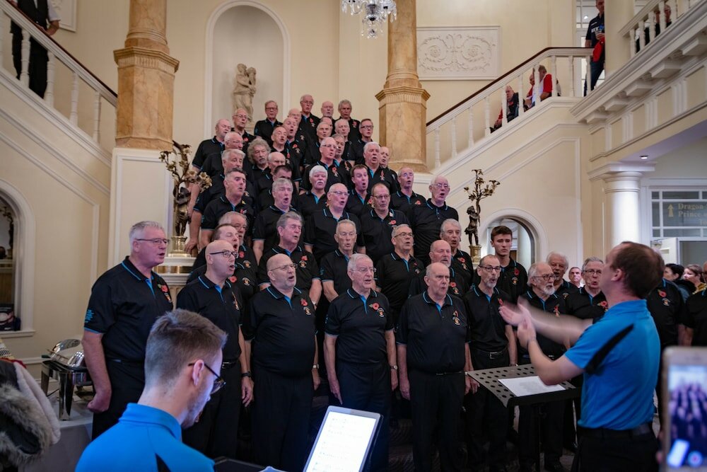 Фото The Angel Hotel