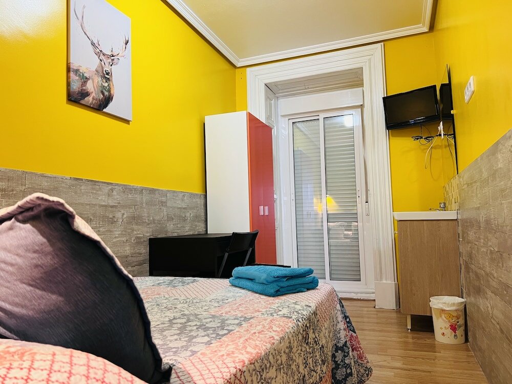 Фото Hostal Numancia