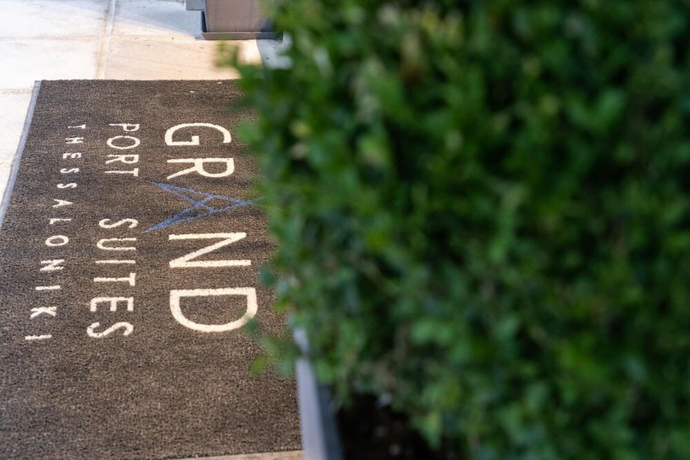 Фото Grand Port Suites Thessaloniki