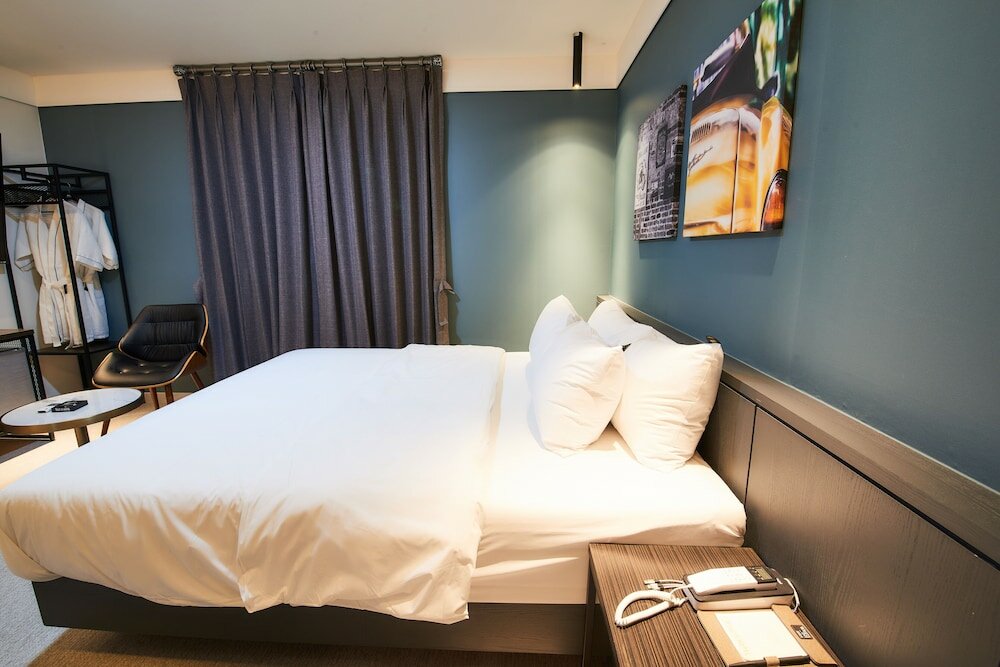 Фото West In Hotel