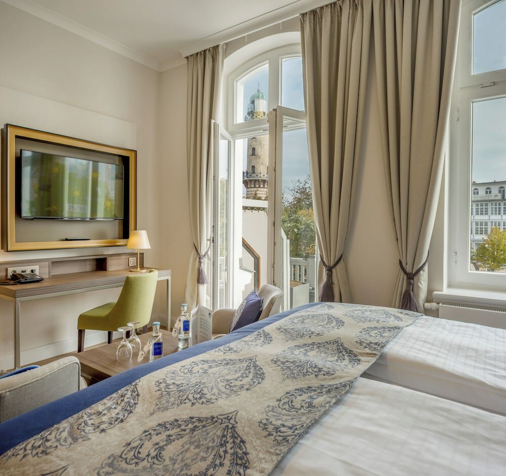 Фото Hotel Am Leuchtturm