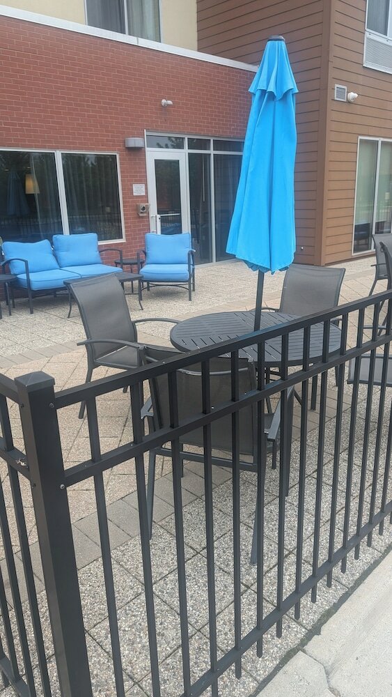 Фото Fairfield Inn & Suites by Marriott Detroit Troy