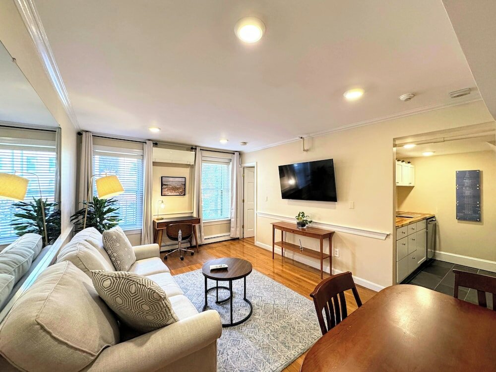 Фото Copley House