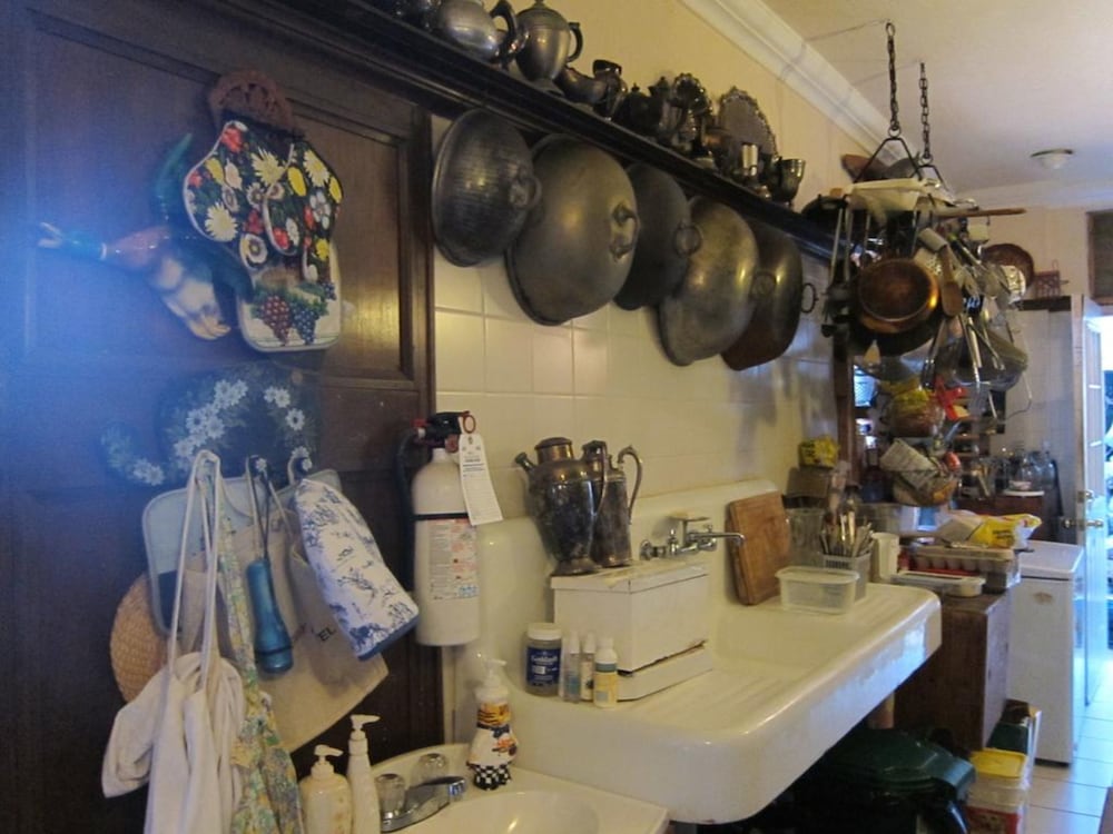 Фото Pimblett's Downtown Toronto B&b