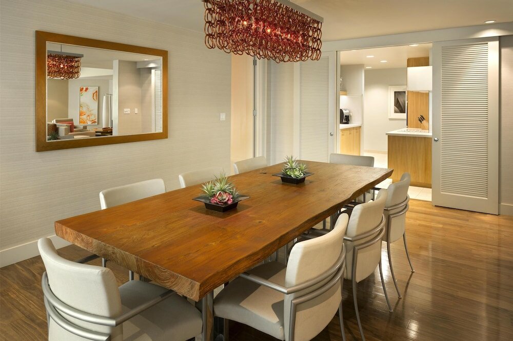 Фото Hyatt Regency Waikiki Beach Resort & SPA