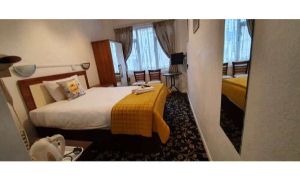 Фото Andorra Guest Accommodation