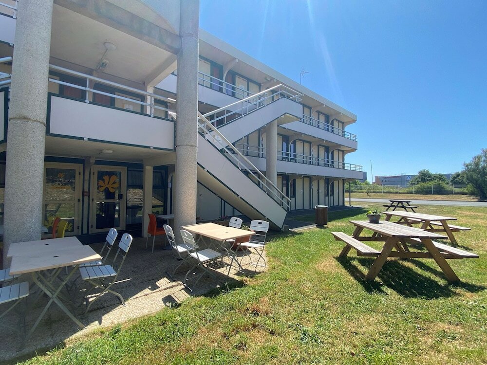 Фото Premiere Classe La Rochelle Sud Angoulins