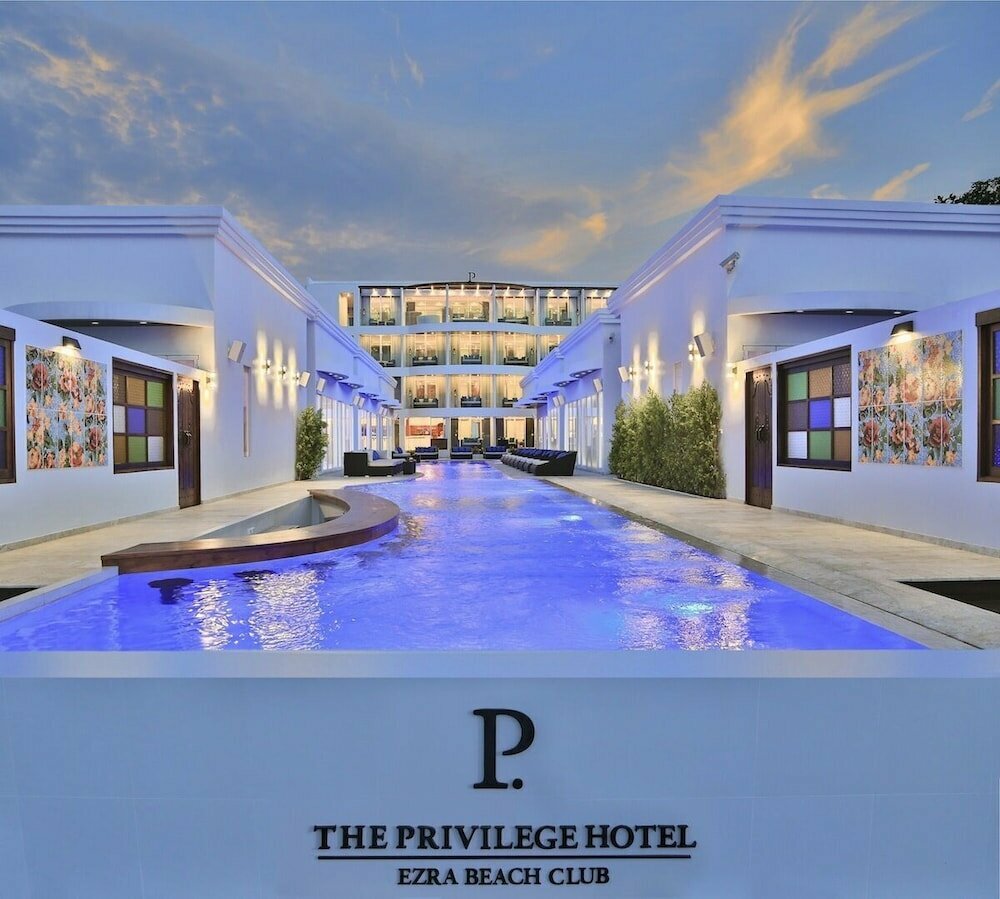 Hotel The Privilege Hotel Ezra Beach Club, Samui, photo