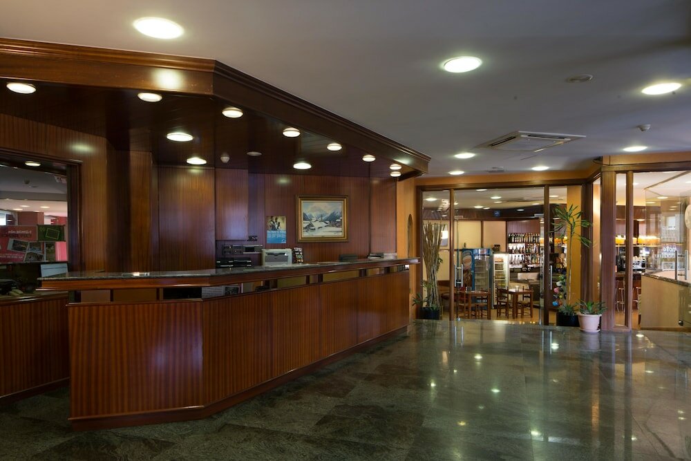 Фото Hotel Cervol