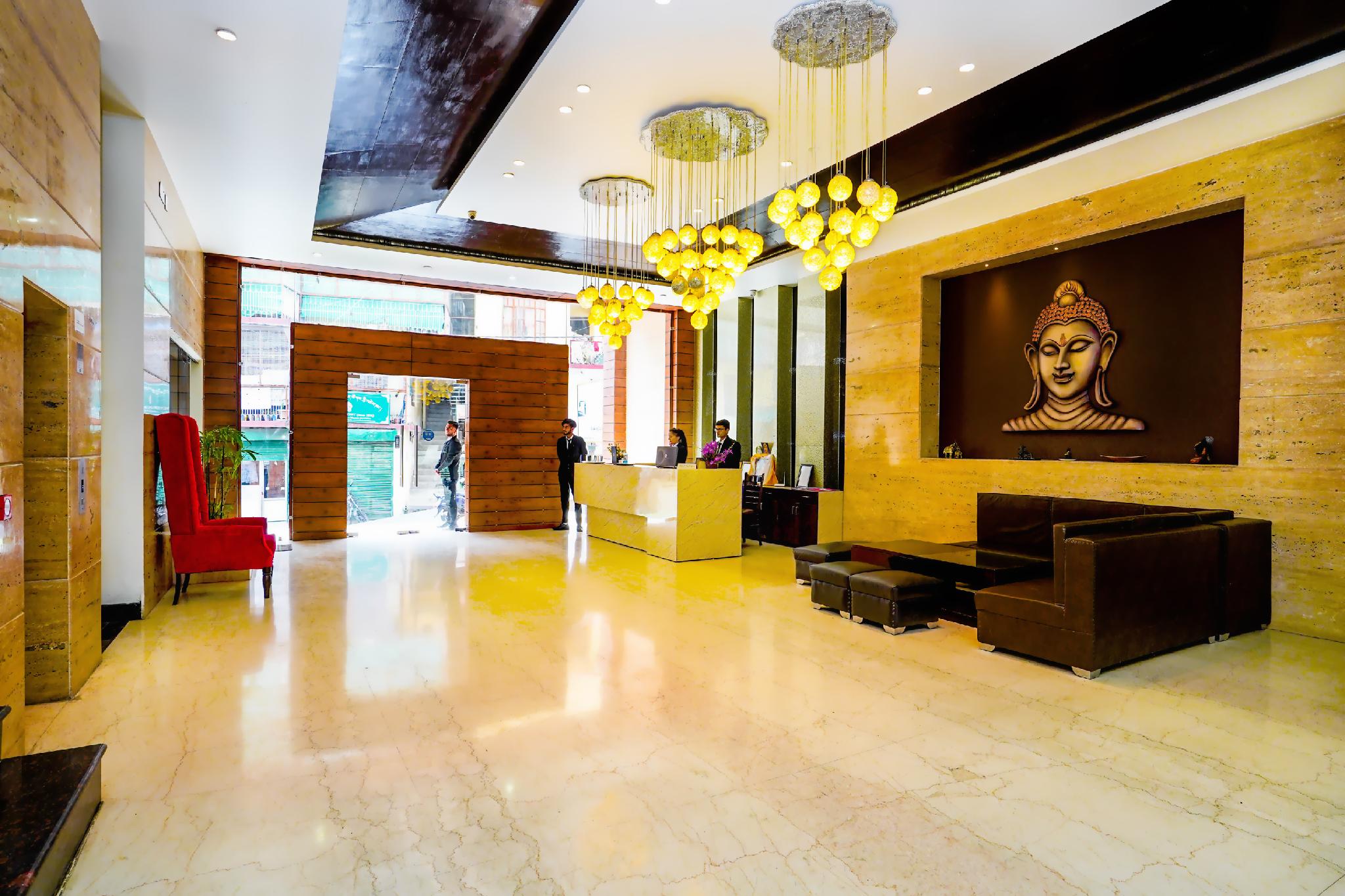 Фото отеля 1