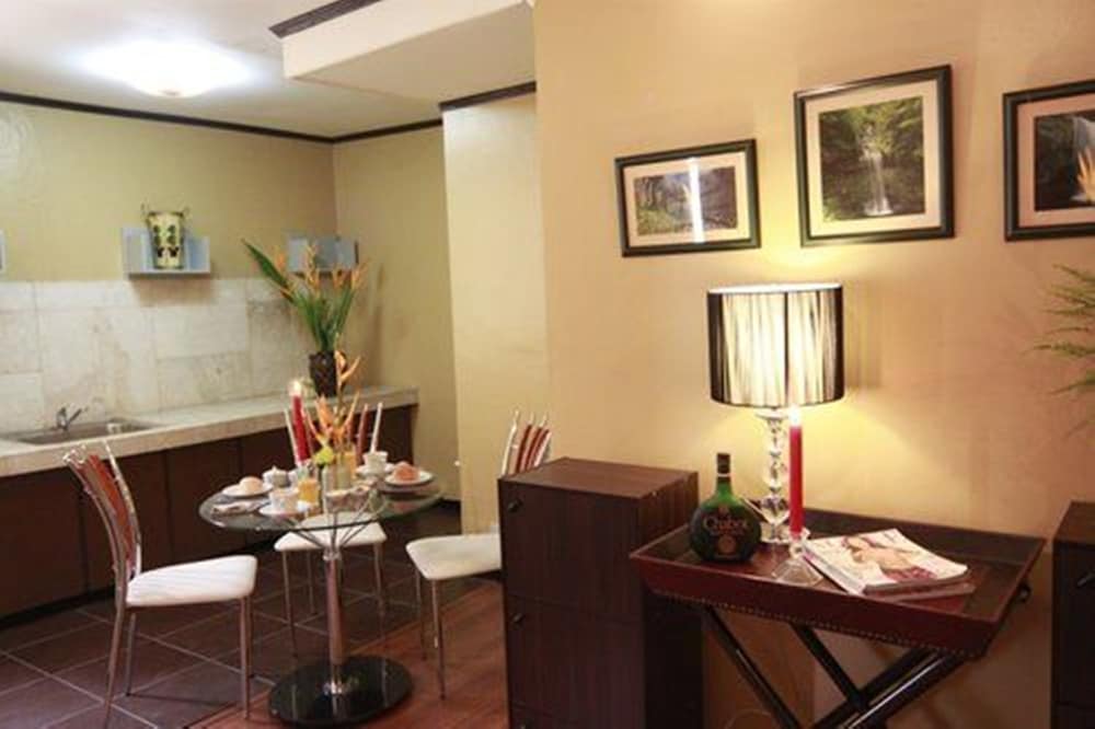 Фото Manila Manor Hotel