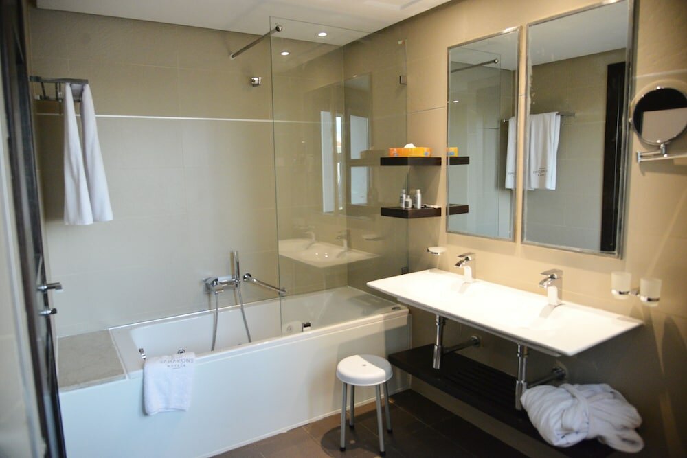 Фото 24991631808