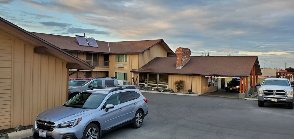 Фото Olympic View Inn