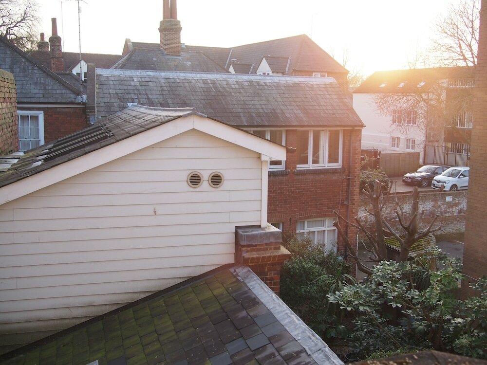 Фото The Coach House Canterbury