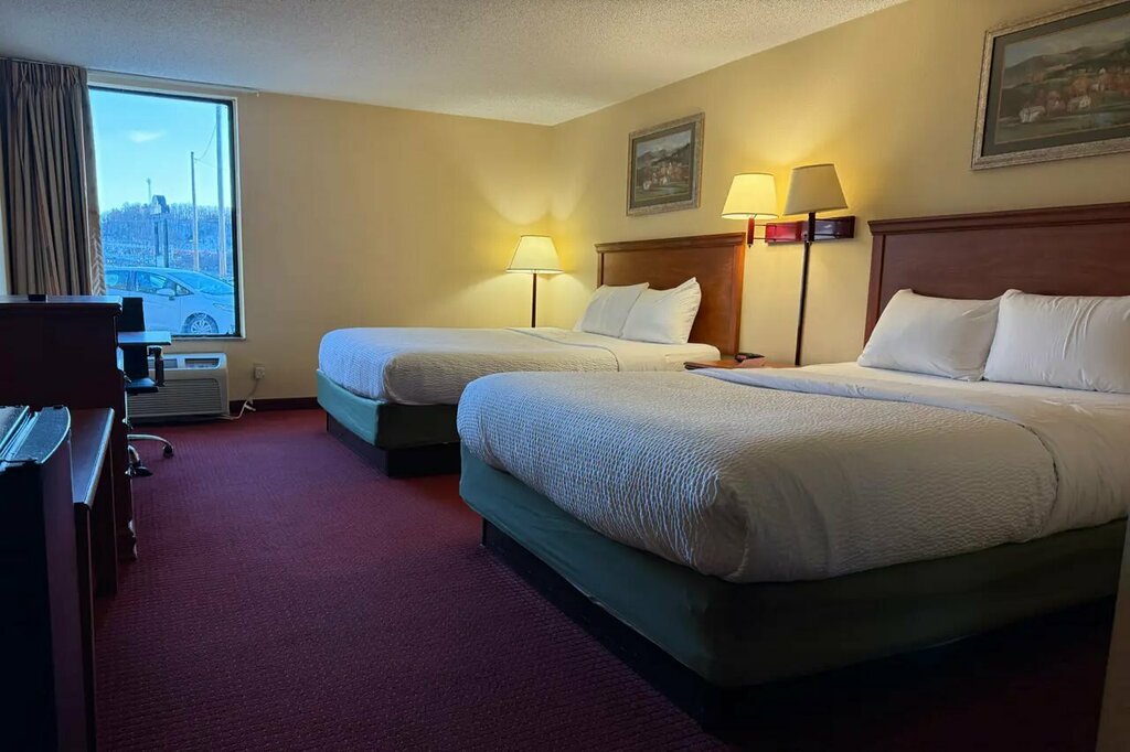 Hotel Days Inn of Mount Hope, State of West Virginia, photo