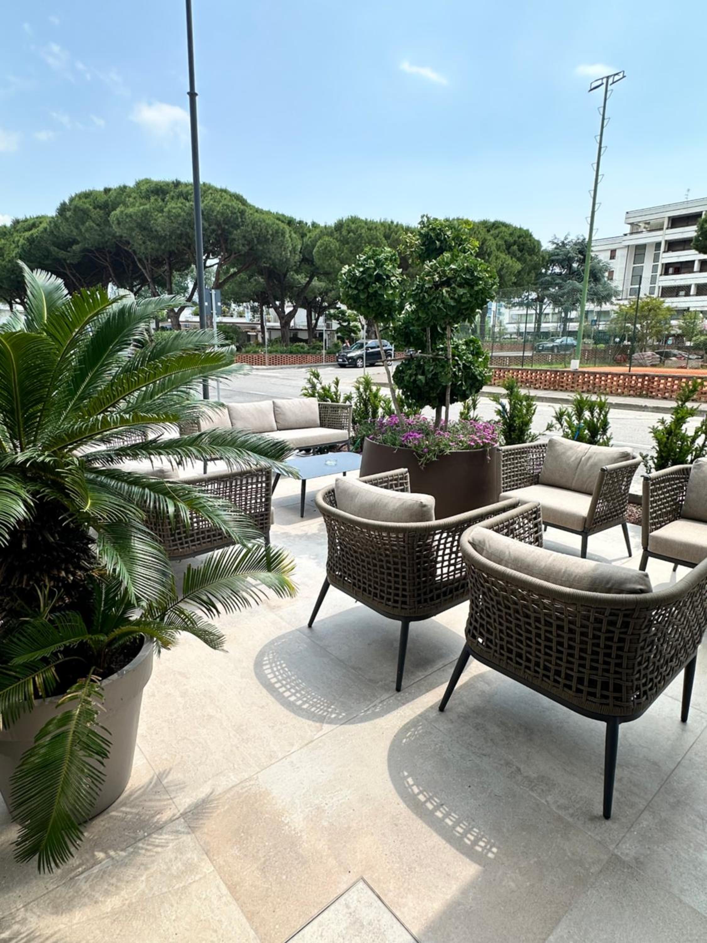 Фото Petit Hotel