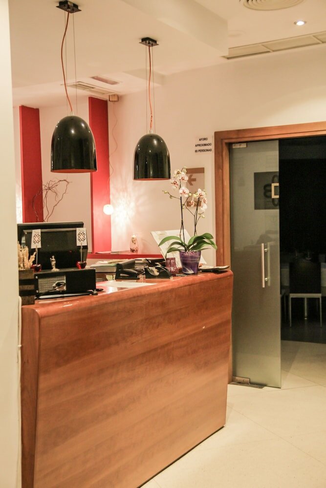Фото Hostal Albany