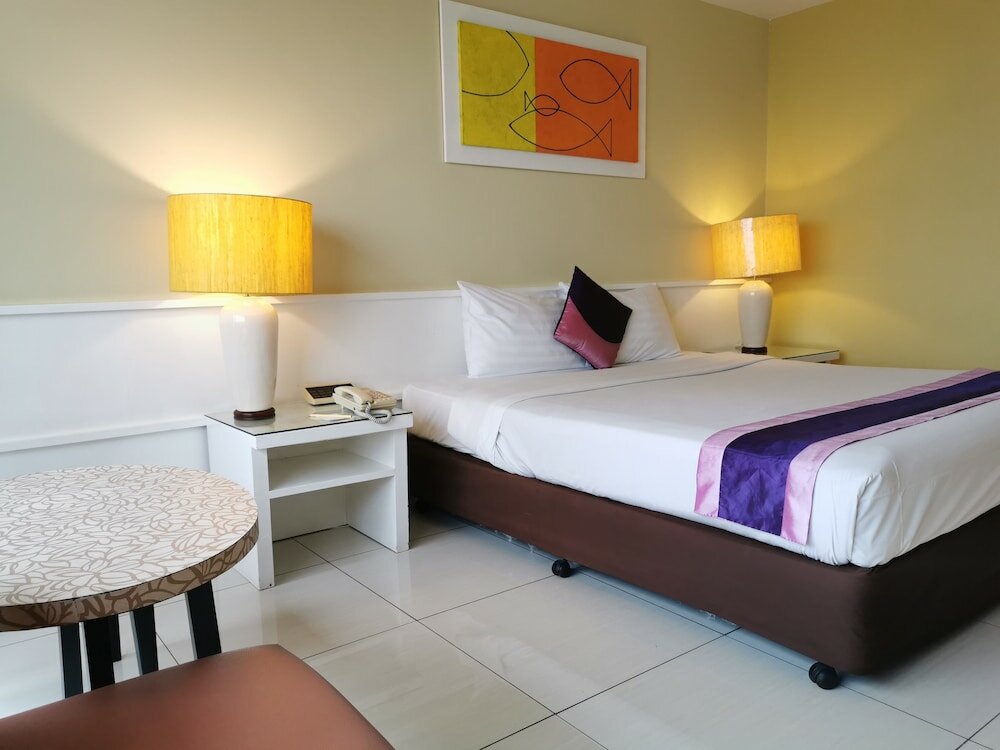 Фото Tongtara Riverview Hotel