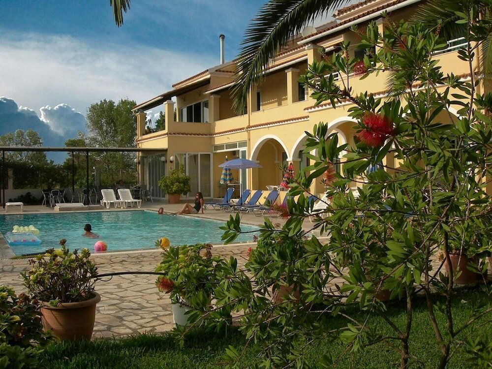 Фото Katerina Pool Apartments