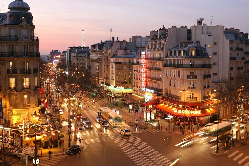 Фото отеля 2