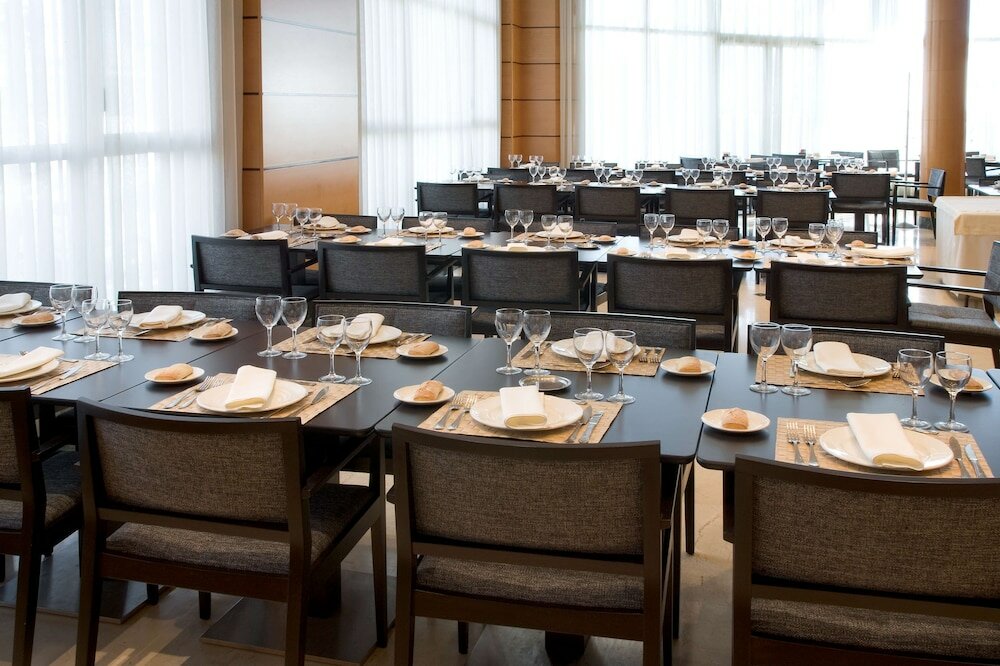 Фото Nh Valencia Center