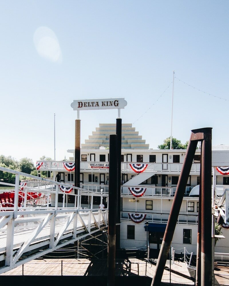 Фото Delta King Hotel