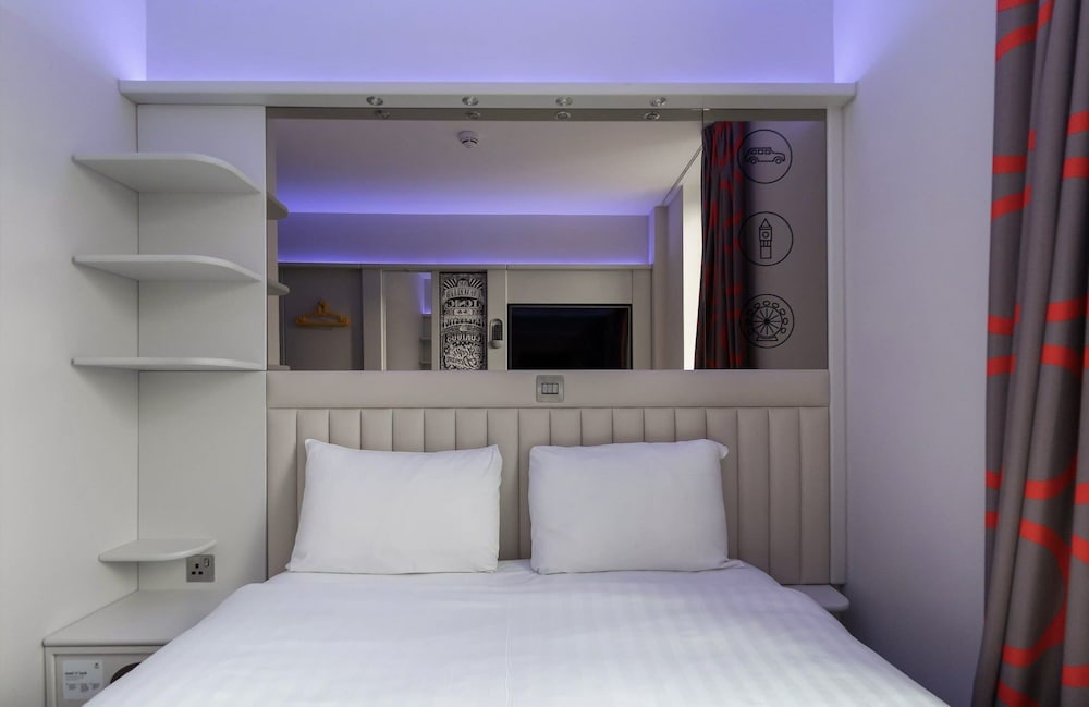 Фото Point A Hotel London Liverpool Street