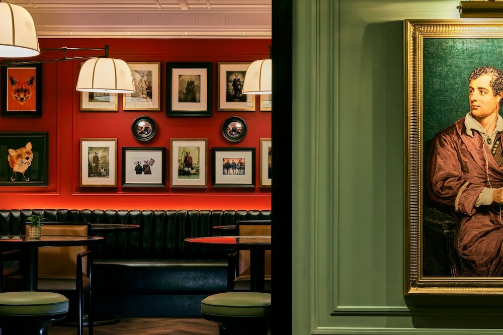 Фото The Mayfair Townhouse – an Iconic Luxury Hotel