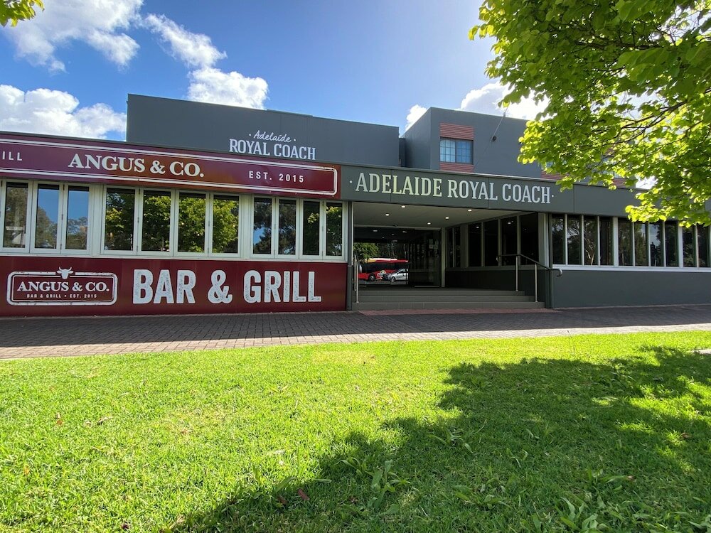 Фото Adelaide Royal Coach