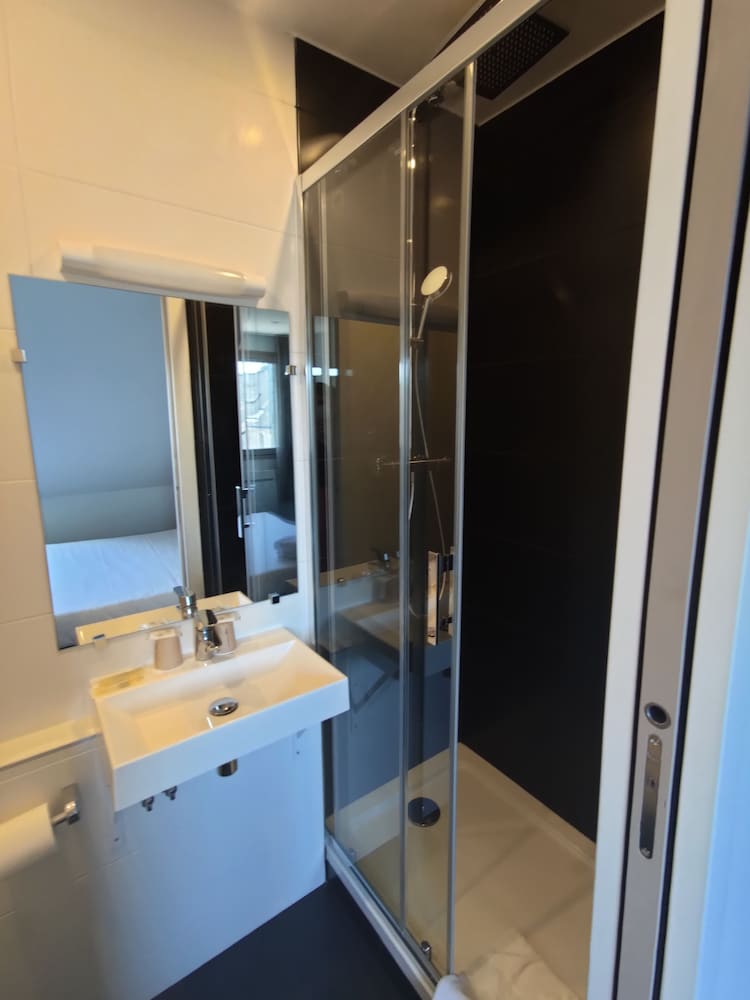 Фото The Originals City, Hôtel Novella Nantes Centre Gare