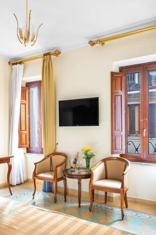 Фото Piazza di Spagna Suites