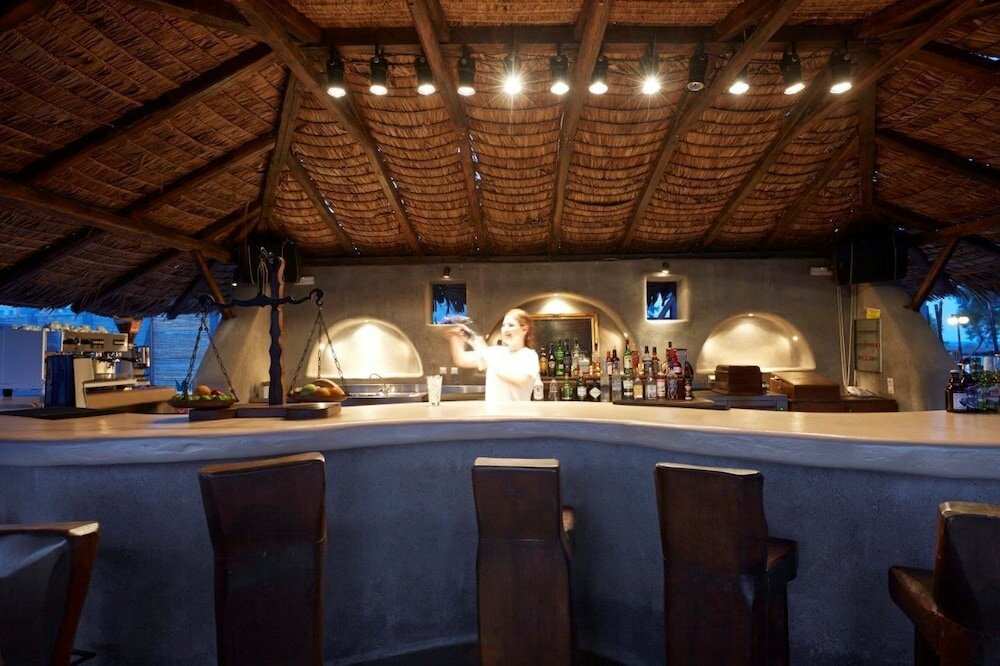 Фото Black Rose Suites