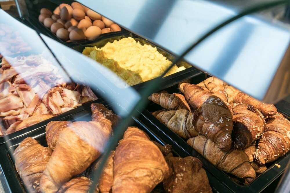 Фото J24 Hotel Milano