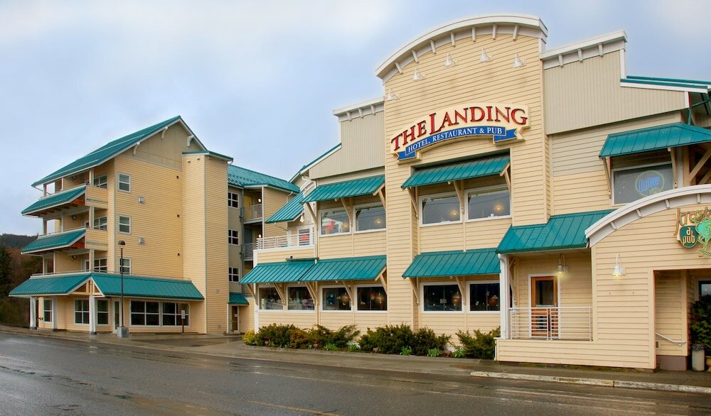 Фото The Landing Hotel & Restaurant