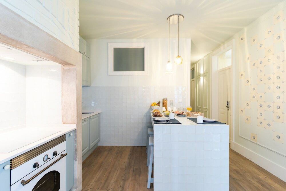 Фото 1898 Home & Suites