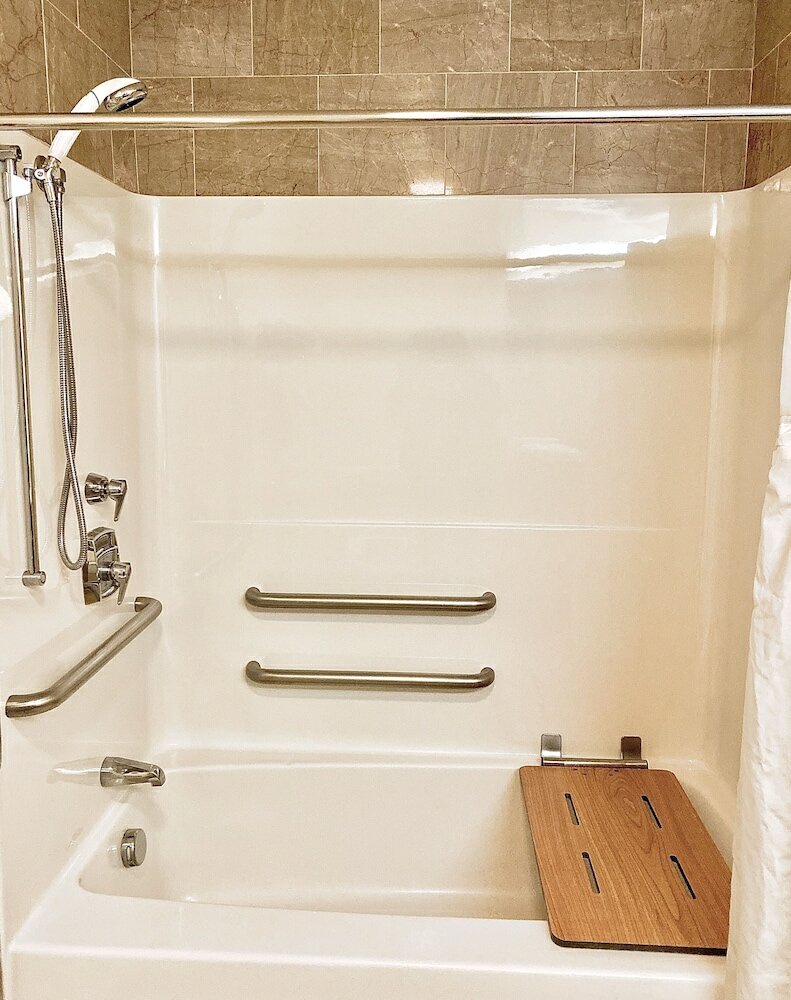 Фото Atlantic Beach Hotel Newport