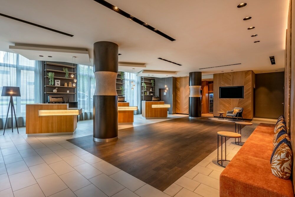 Фото Courtyard by Marriott Cologne
